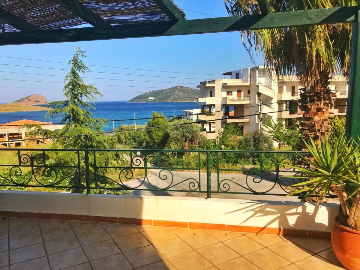 Kate'S Beach Villa Pórto Ráfti Exteriör bild